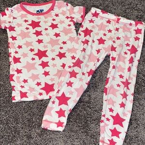 Kickee pants set
